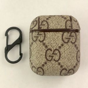 Gucci gg AirPod case